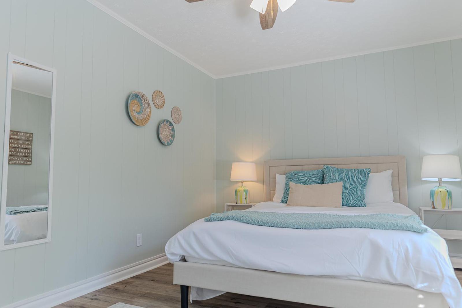 Coastal Cottage 1/2 Mile From Covington Square 外观 照片